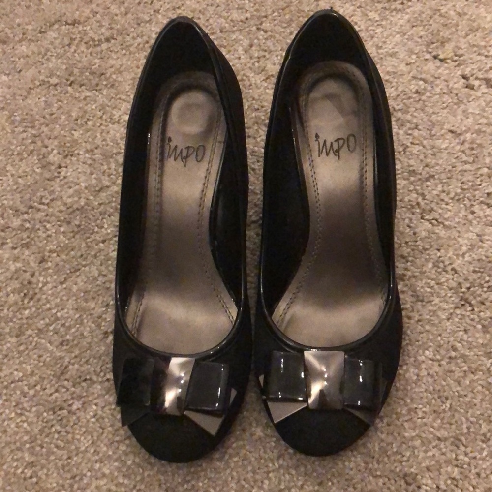 Black Impo Wedges with bow